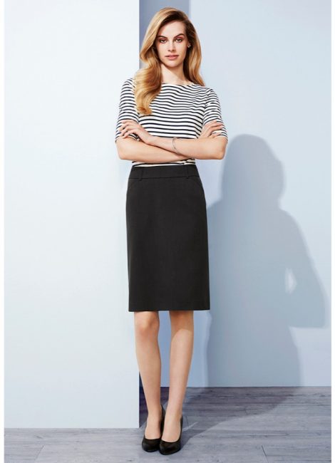 20115 Womans Multi-Pleat Skirt